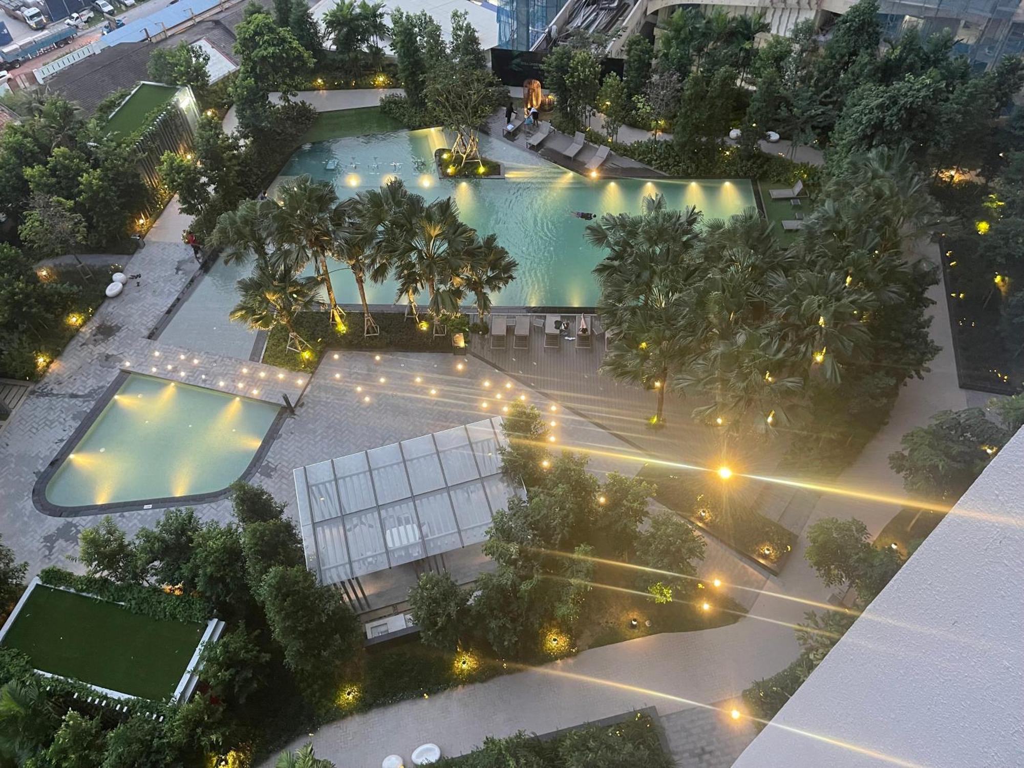 Agile Sky Pavilion Kl By Moonlight Kuala Lumpur