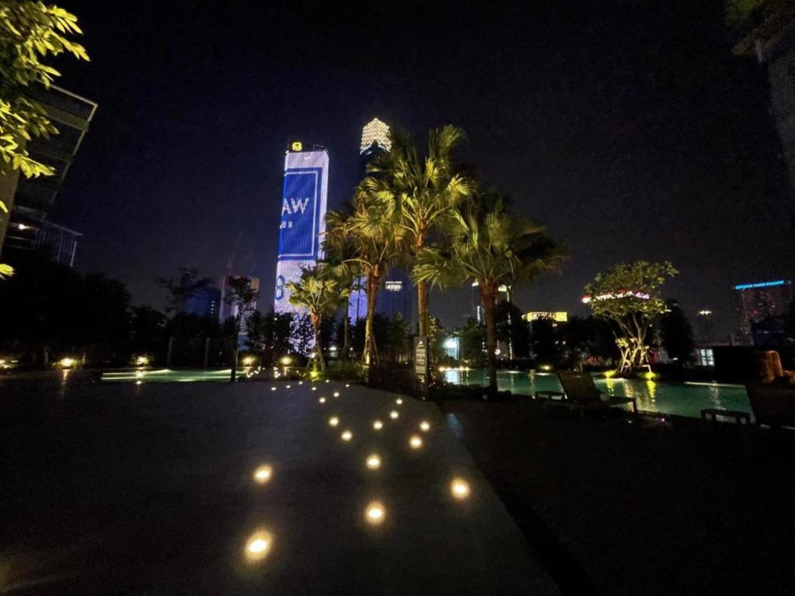 Pangsapuri Agile Sky Pavilion Kl By Moonlight