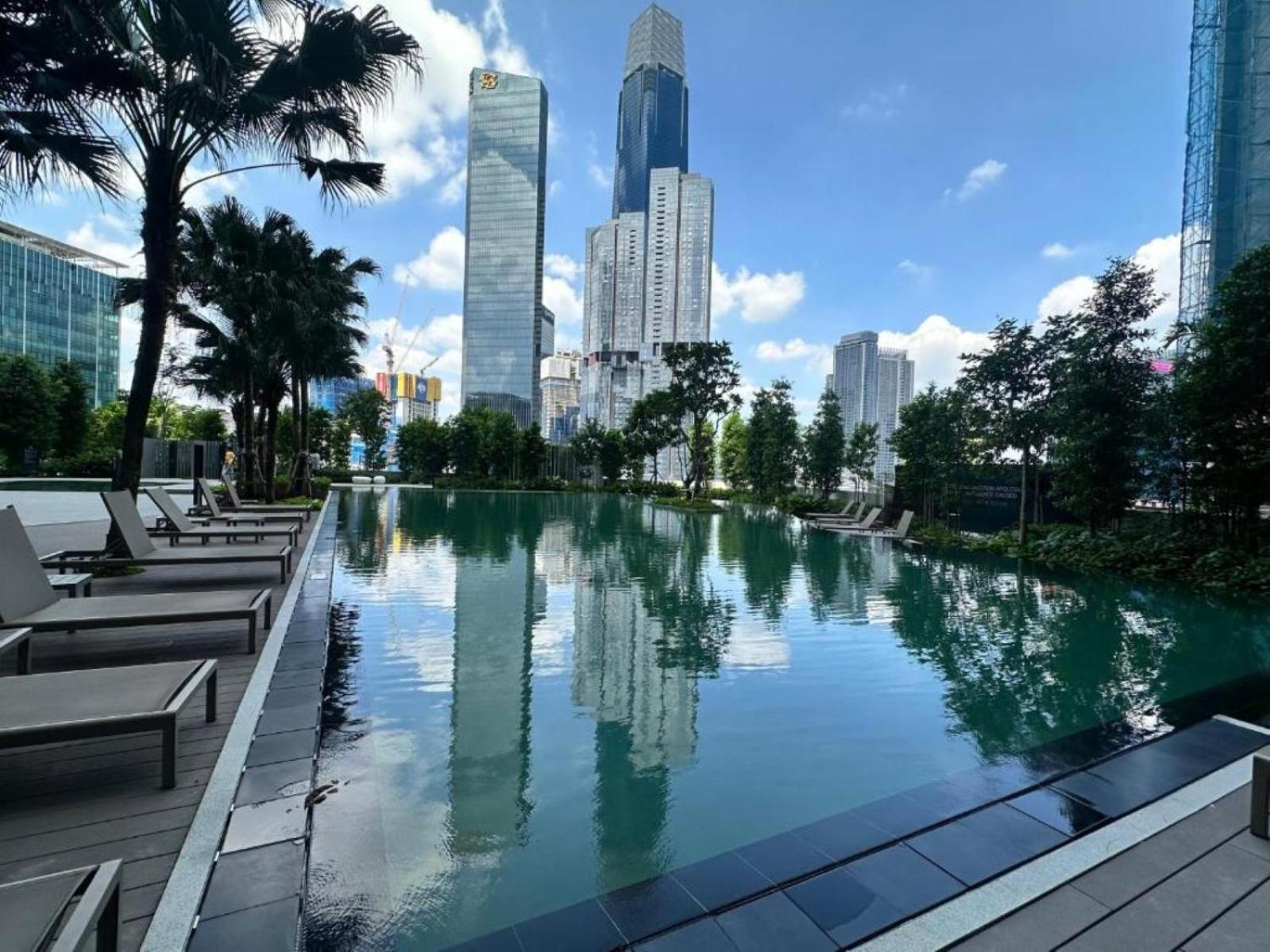 Agile Sky Pavilion Kl By Moonlight Pangsapuri Kuala Lumpur